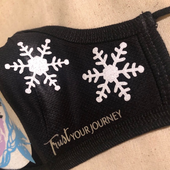 Kids Frozen Face Mask - Picture 2 of 3